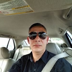 Meet your Posher, Khoi